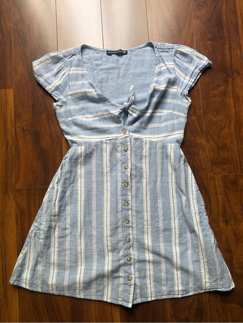 Abercrombie & Fitch Blue Stripe Button Down Mini Dress / Size XS / EUC! 🩵 - Picture 6 of 8